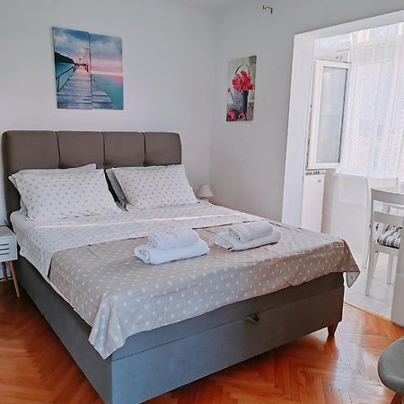 Studio Bobo Rovinj Exterior foto